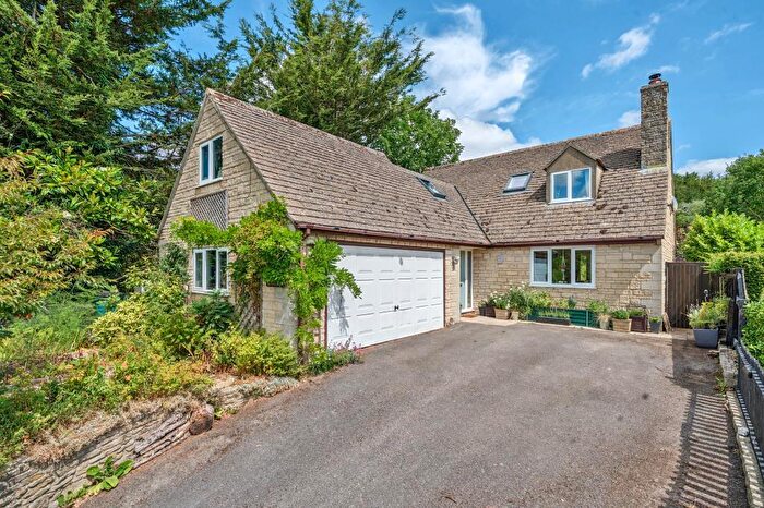 3 Bedroom Detached House For Sale In Curbridge, Oxfordshire, OX29