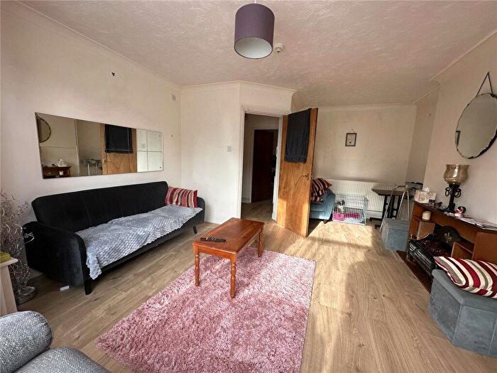 2 Bedroom Flat To Rent In Avondale Road, Gorleston, Great Yarmouth, Norfolk, NR31