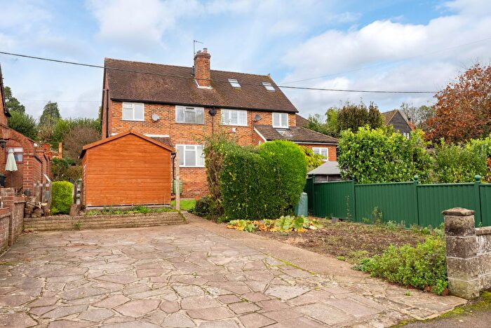 3 Bedroom Semi-Detached House For Sale In Kiln Lane, Brockham, Betchworth, RH3