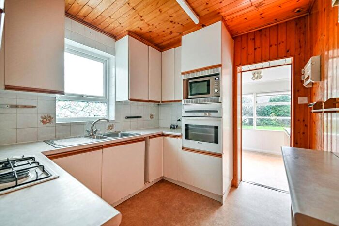 4 Bedroom Detached House To Rent In Cromwell Avenue, New Malden, KT3