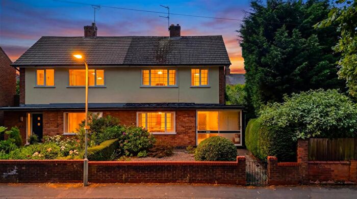 3 Bedroom Semi-Detached House For Sale In Victoria Street, Loughborough, LE11