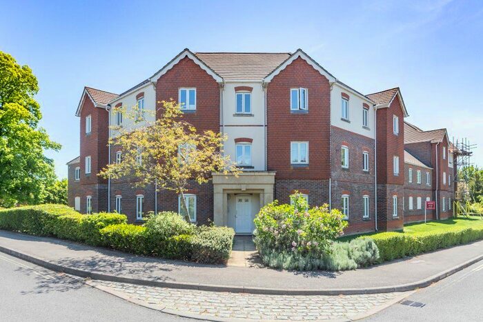 2 Bedroom Flat To Rent In Denning Mead, Andover, SP10