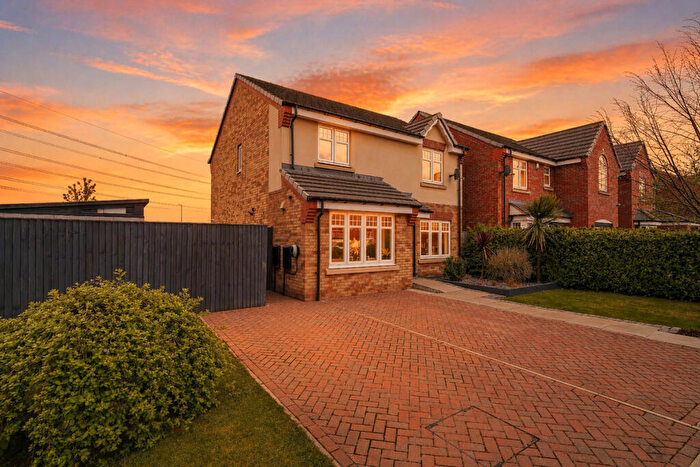 4 Bedroom Detached House For Sale In Heatherfields Crescent, Rossington, DN11