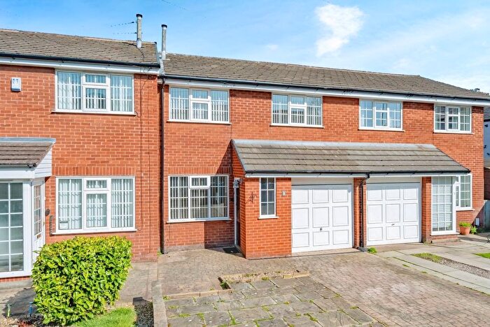 3 Bedroom Mews For Sale In Hawthorne Road, Stockton Heath, Warrington, Cheshire, WA4