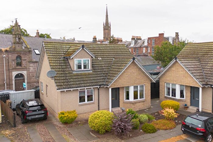 4 Bedroom Detached House For Sale In John Mckay Place, Montrose, DD10