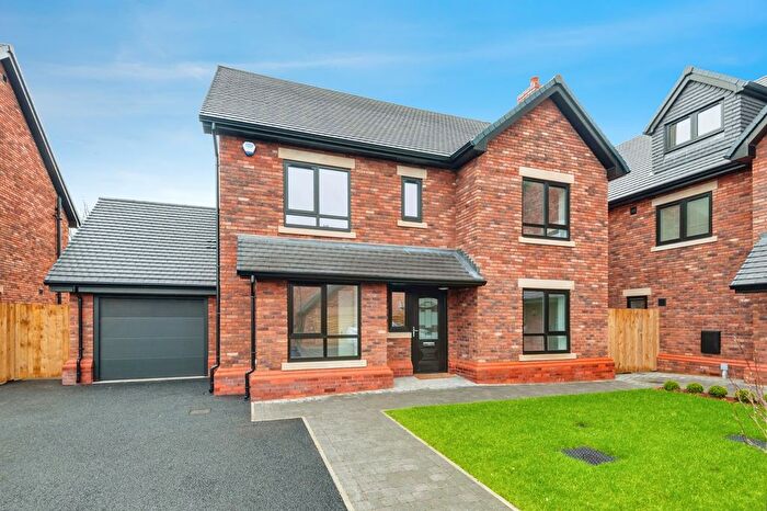 5 Bedroom Detached House For Sale In Victoria Place, Bevan Way, Widnes, Cheshire, WA8