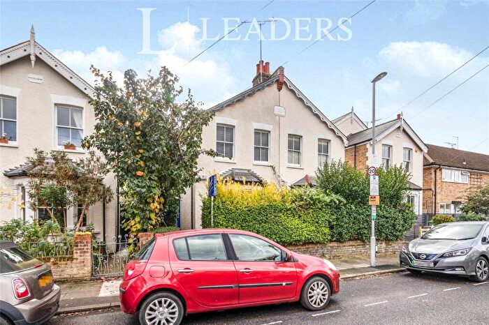 3 Bedroom Semi Detached House For Sale In Deacon Road, Kingston Upon Thames, KT2