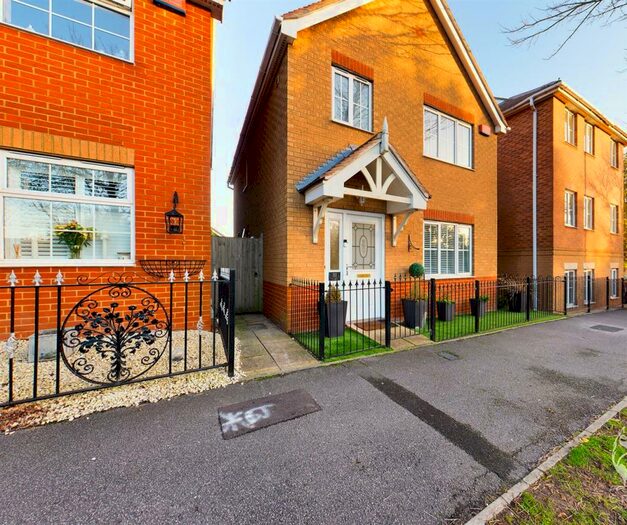 3 Bedroom House To Rent In Lancaster Road, Chafford Hundred, Grays, RM16