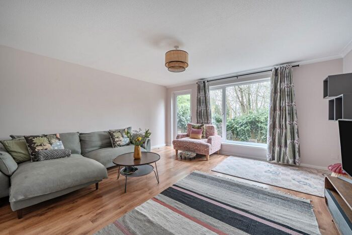 4 Bedroom Detached House For Sale In Mount View Road, London, N4