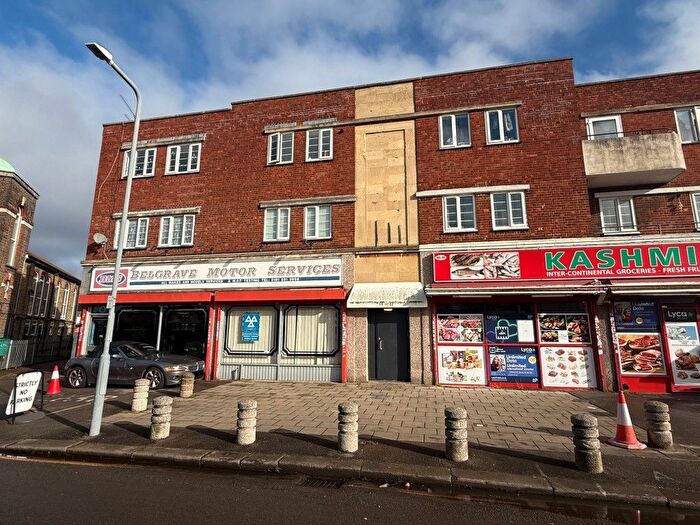 2 Bedroom Flat For Sale In Cranbrook Road, Ilford, Essex, IG2