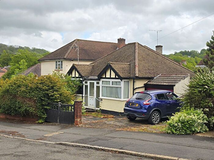 2 Bedroom Detached Bungalow For Sale In Hillcrest Road, Whyteleafe, Surrey, CR3
