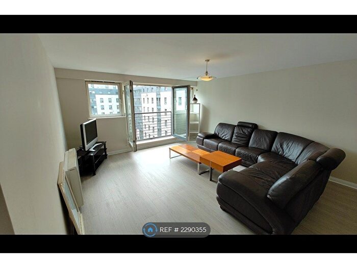 3 Bedroom Flat To Rent In Wallace St, Glasgow, G5
