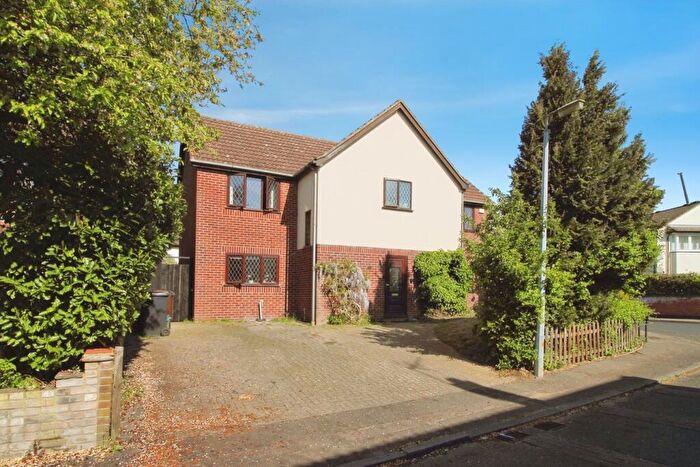 4 Bedroom Detached House For Sale In Harvest End, Stanway, Colchester, CO3
