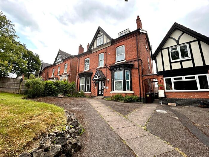 1 Bedroom Flat To Rent In Old Warwick Road, Olton, Solihull, B92