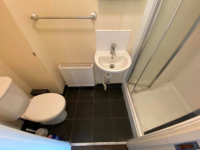 2 Bedroom Apartment To Rent In Clarendon Mews, Clarendon Street, Earlsdon, Coventry, CV5