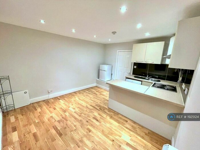 1 Bedroom Flat To Rent In Church Street, Croydon, CR0