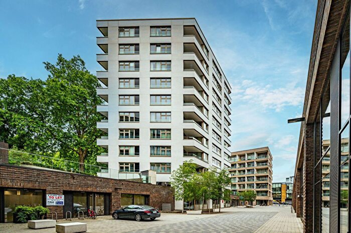 1 Bedroom Flat For Sale In Jewel House, Sterling Way, London, Caledonian Road, London, N7