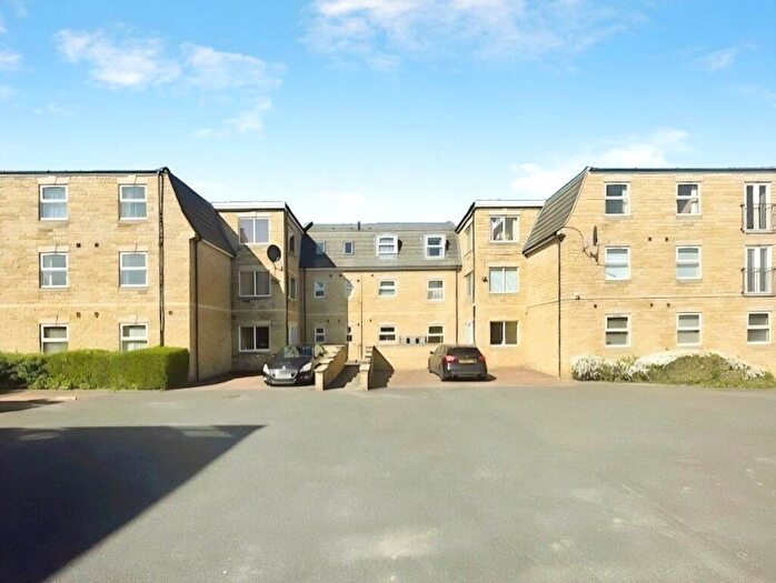 2 Bedroom Flat For Sale In Wortley Road, High Green, Sheffield, South Yorkshire, S35