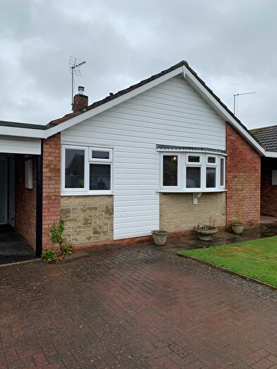 2 Bedroom Bungalow To Rent In Oak Drive, Wheaton Aston, ST19