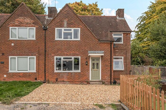 3 Bedroom Semi Detached House For Sale In Wykeham Place, Winchester, SO22