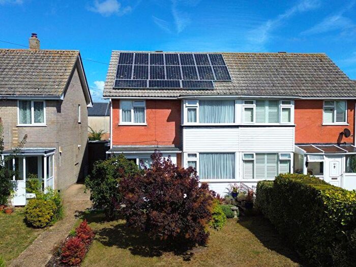 3 Bedroom Semi-Detached House For Sale In Blackberry Lane, Christchurch, BH23