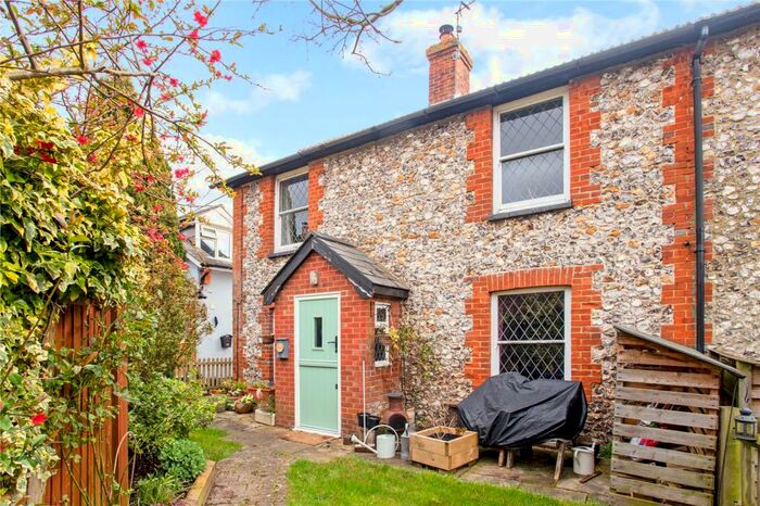 3 Bedroom Semi-Detached House For Sale In Dixons Lane, Broughton, Stockbridge, Hampshire, SO20