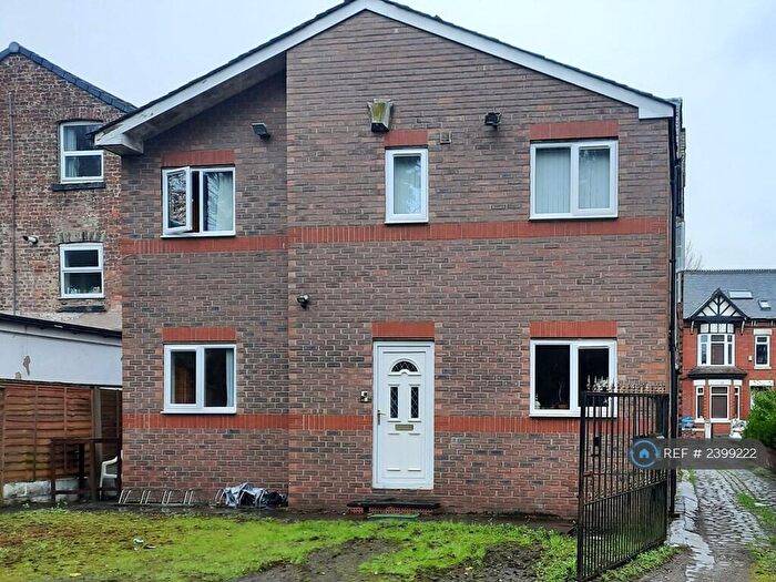 4 Bedroom Semi-Detached House To Rent In Granville Road, Manchester, M14