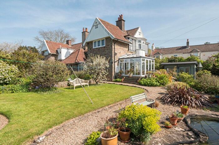 3 Bedroom Semi-Detached House For Sale In Farleigh Road, Backwell, BS48