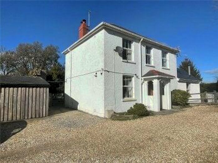 3 Bedroom Farm House For Sale In Sylen Road, Pontyberem, Llanelli, SA15