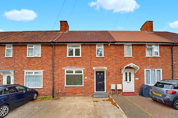 2 Bedroom Terraced House To Rent In Canterbury Road, Morden, SM4