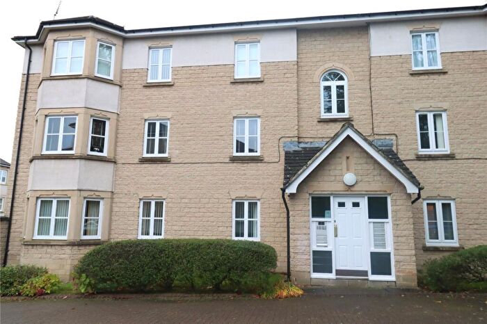 2 Bedroom Flat To Rent In Carnoustie Court, Whitley Bay, Tyne And Wear, NE25