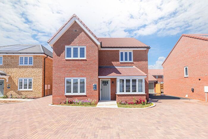 4 Bedroom Detached House For Sale In Plot Horsham, Abingdon Road, Marcham, Abingdon, OX13