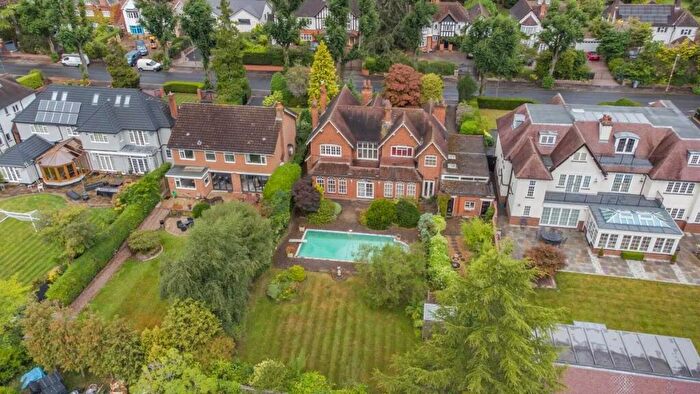 5 Bedroom Detached House For Sale In Alderbrook Road, Solihull, West Midlands, B91