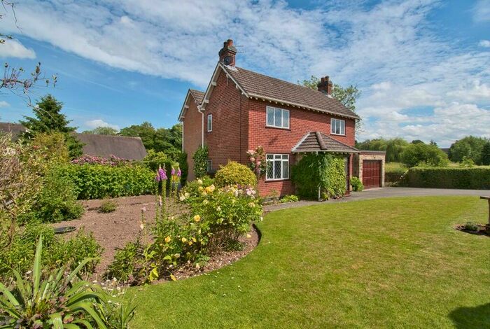 3 Bedroom Detached House For Sale In Longford, Ashbourne, DE6