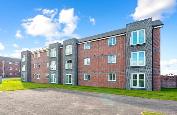 2 Bedroom Flat For Sale In Drummonds Crescent, Stirling, FK7