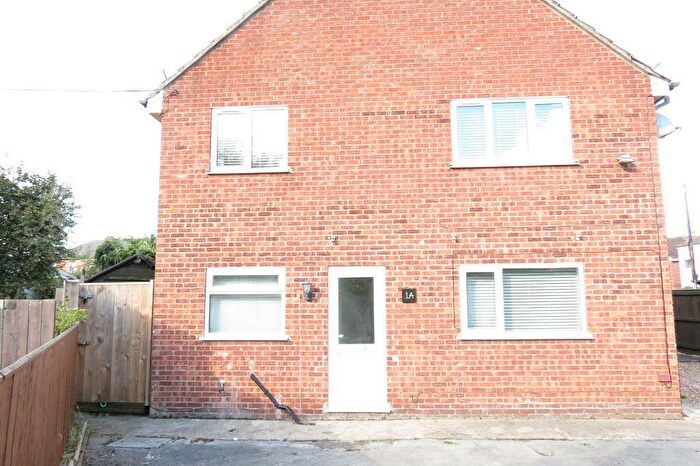 2 Bedroom Flat To Rent In Crossfield Road, Hessle, HU13