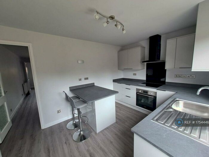 2 Bedroom Semi-Detached House To Rent In Opal Way, Wokingham, RG41