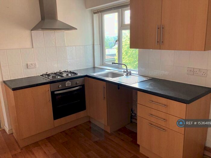 2 Bedroom Flat To Rent In St. Dennis House, Birmingham, B16