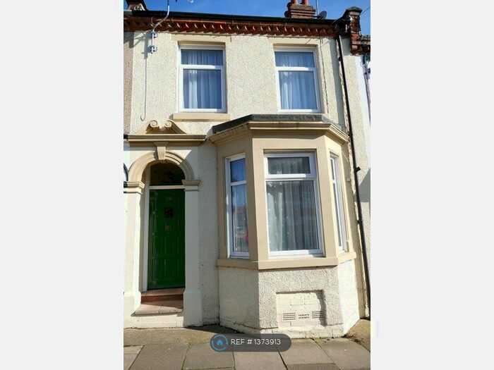 2 Bedroom Terraced House To Rent In Whitworth Road, Northampton, NN1