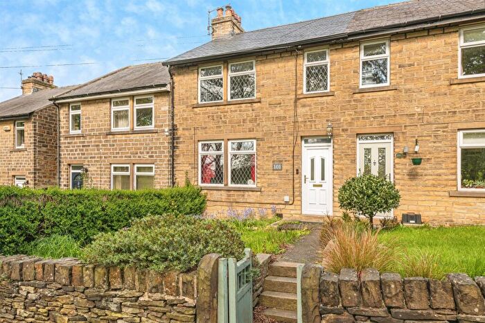 3 Bedroom Terraced House For Sale In Turnshaw Road, Kirkburton, Huddersfield, HD8