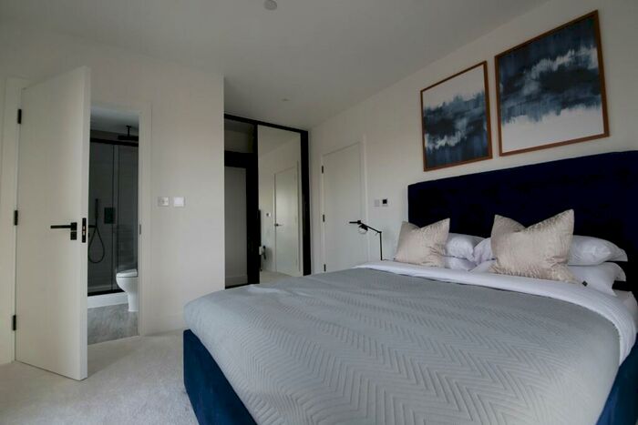 2 Bedroom Flat To Rent In Croydon, CR0