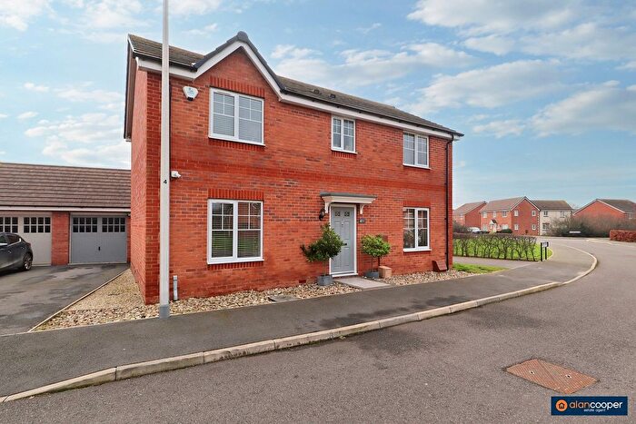 4 Bedroom Detached House For Sale In Barleyfield Road, Weddington, Nuneaton, CV10