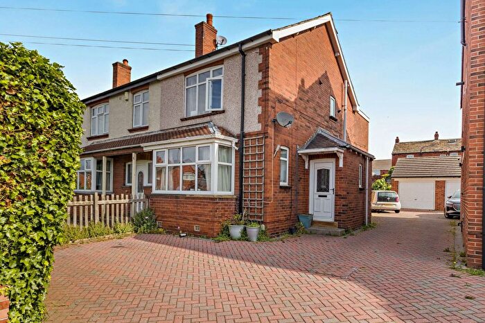 3 Bedroom Semi-detached House For Sale In Wesley Street, Ossett, WF5