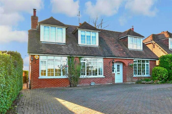4 Bedroom Detached House For Sale In Ashford Road, Bilsington, Ashford, Kent TN25