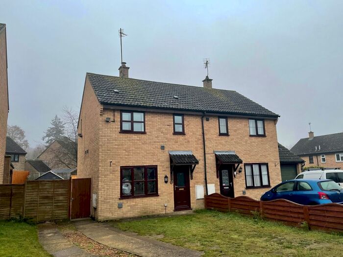 3 Bedroom Property To Rent In Willow Close, Brandon, Suffolk IP27