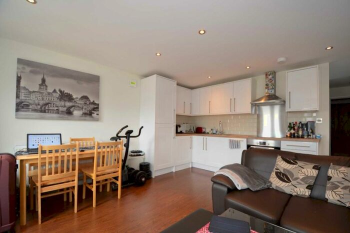 1 Bedroom Flat To Rent In High Street, High Barnet, EN5