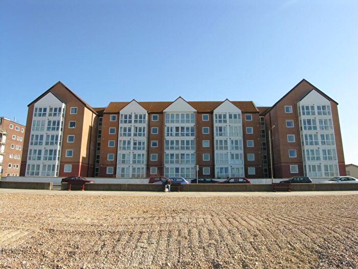 2 Bedroom Retirement Property To Rent In Stratheden Court, Seaford, BN25
