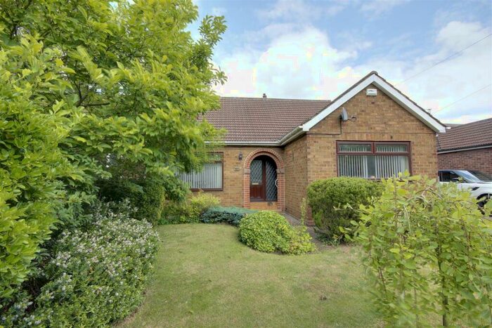 3 Bedroom Semi-Detached Bungalow For Sale In Reynolds Close, Melton, HU14