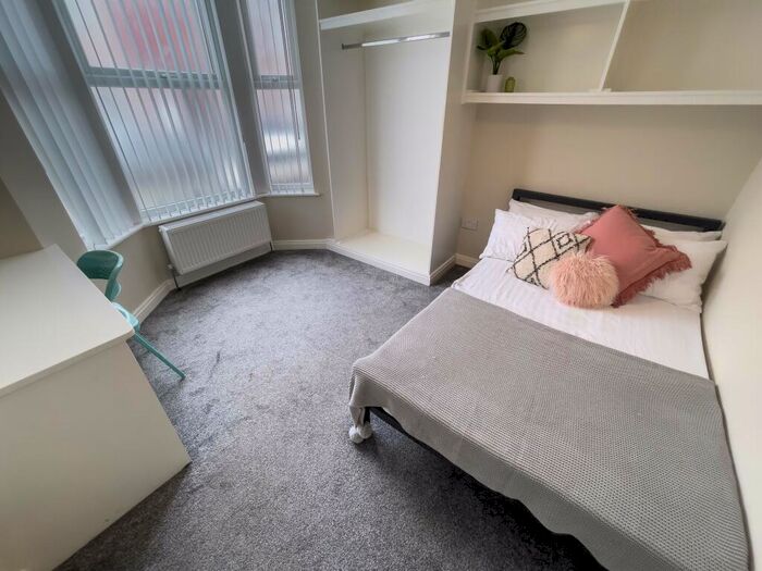 5 Bedroom House To Rent In Leopold Road, L7