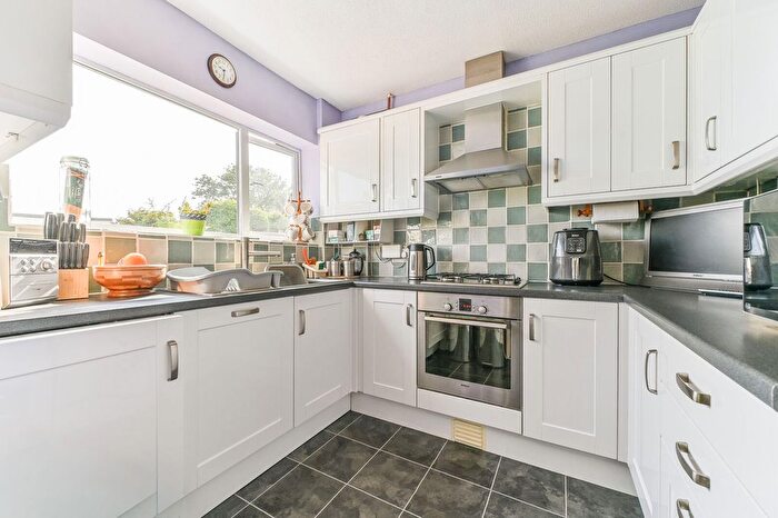 3 Bedroom Semi-Detached House For Sale In Burnham Drive, Worcester Park, KT4